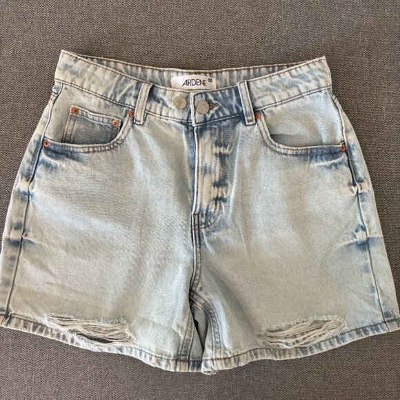 Ardene Light Wash Mom Jean Shorts NWOT – Size 05 - Picture 1 of 6
